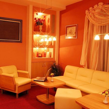 Hotel Palace بلزن المظهر الخارجي الصورة
