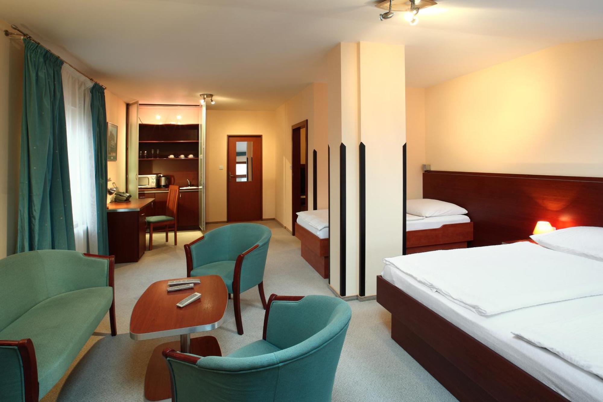 Hotel Palace بلزن الغرفة الصورة